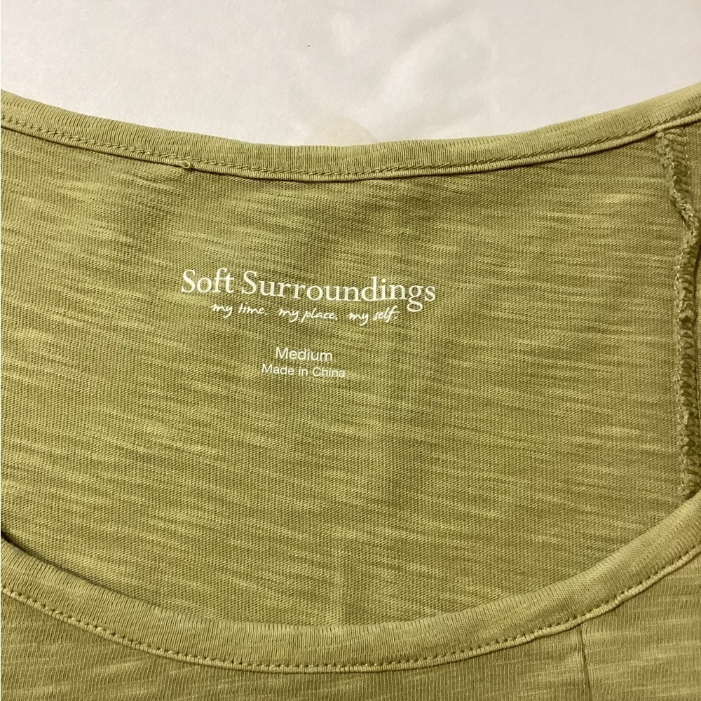 Soft Surroundings Asymmetrical Long Sleeve Lace Size Medium - Picture 9 of 13